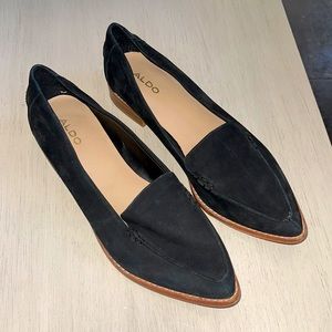 Aldo black suede pointed toe flats size 8